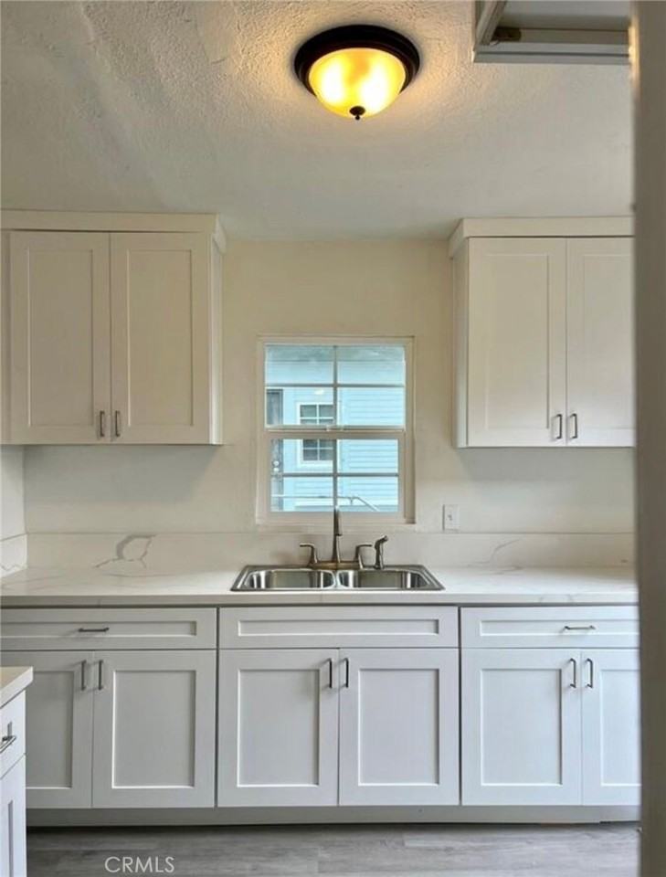 3842 Walton Ave #3842 - Photo 3 of 14