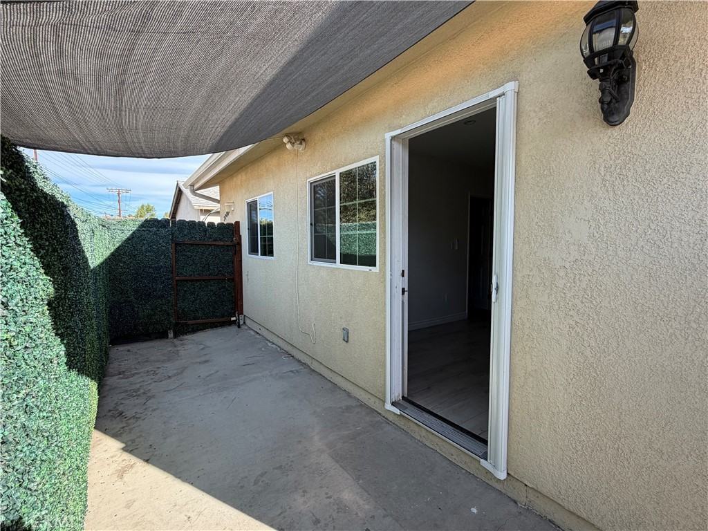 22809 Gault St #22809 - Photo 7 of 7