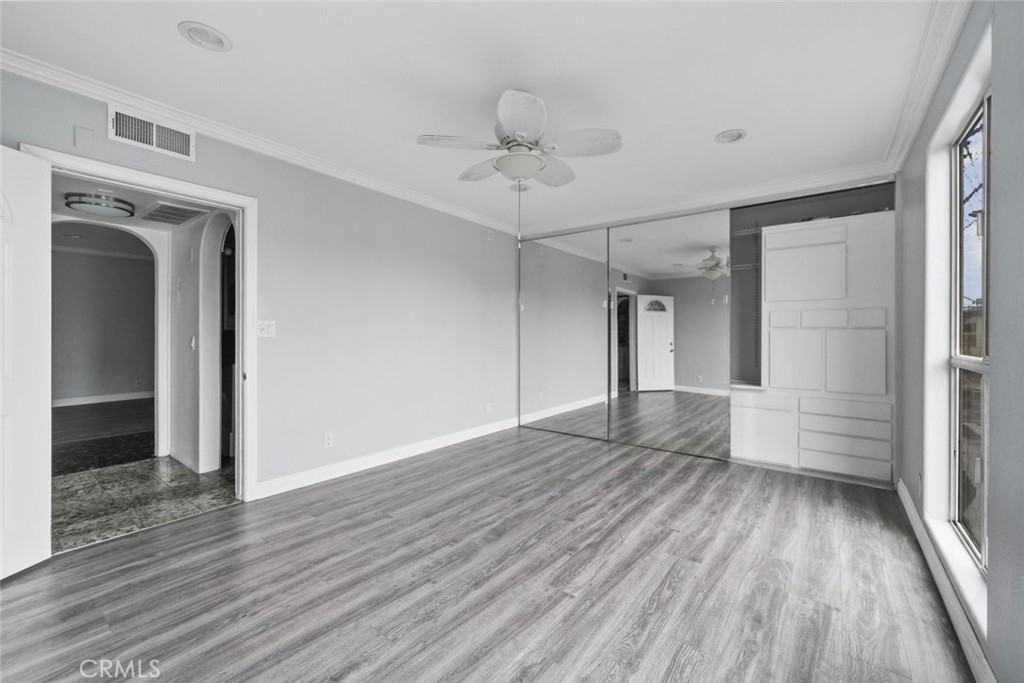 6160 Whitsett Ave #6160-8 - Photo 2 of 22