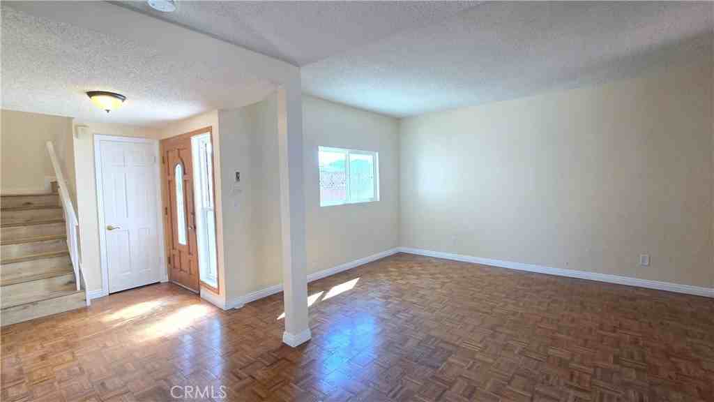 2544 College Ln #2544 - Photo 2 of 28