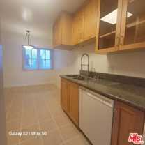 S Reeves Dr #304B - Photo 1 of 1