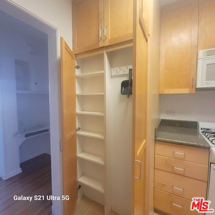 S Reeves Dr #304B - Photo 3 of 21