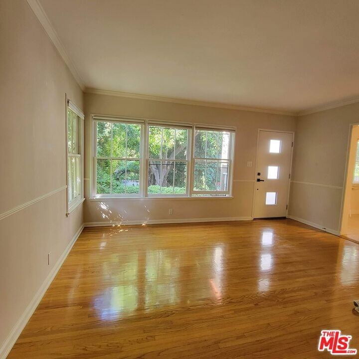 S Reeves Dr #304B - Photo 6 of 21