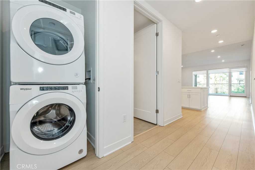 1205 Rivington #1205 - Photo 7 of 25