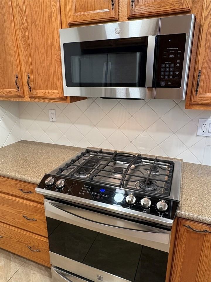 15381 Cambay Ln #15381 - Photo 4 of 24