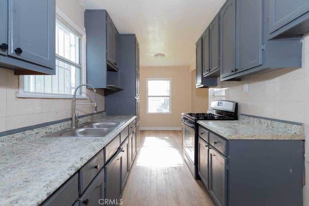 1055 W 84th Pl #1055 - Photo 5 of 7