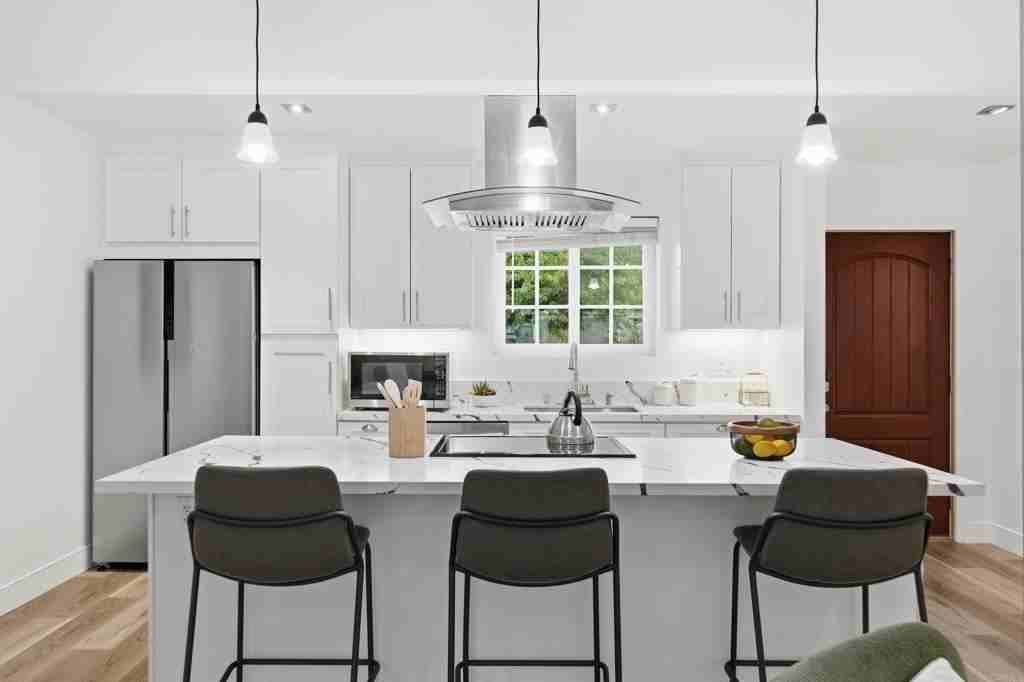 3370 Par Dr #3370 - Photo 2 of 23