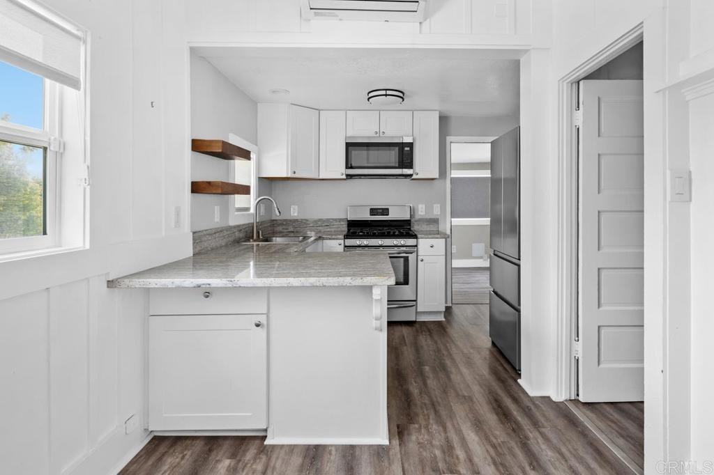 1923 Meade Ave #1923 - Photo 3 of 14