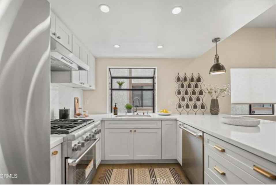 511 S El Molino Ave #511-17 - Photo 6 of 17