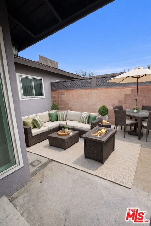 10509 S Van Ness Ave #10509-2 - Photo 7 of 16