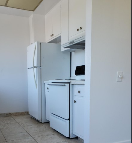 2012 Ruhland Ave #4 - Photo 2 of 18