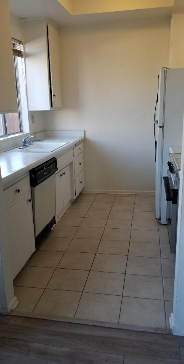 2012 Ruhland Ave #4 - Photo 3 of 18