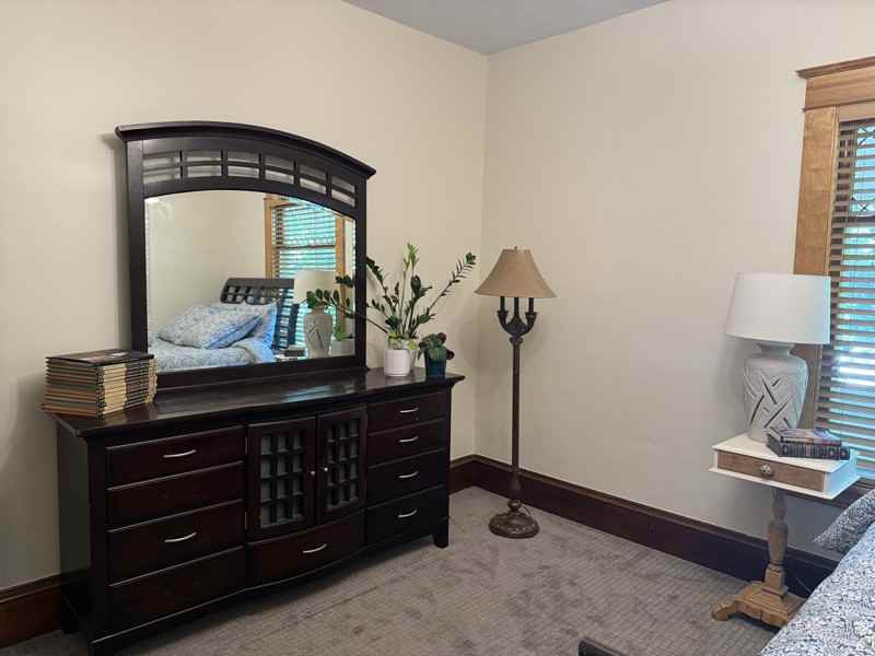 2334 Brewster St - Photo 3 of 6