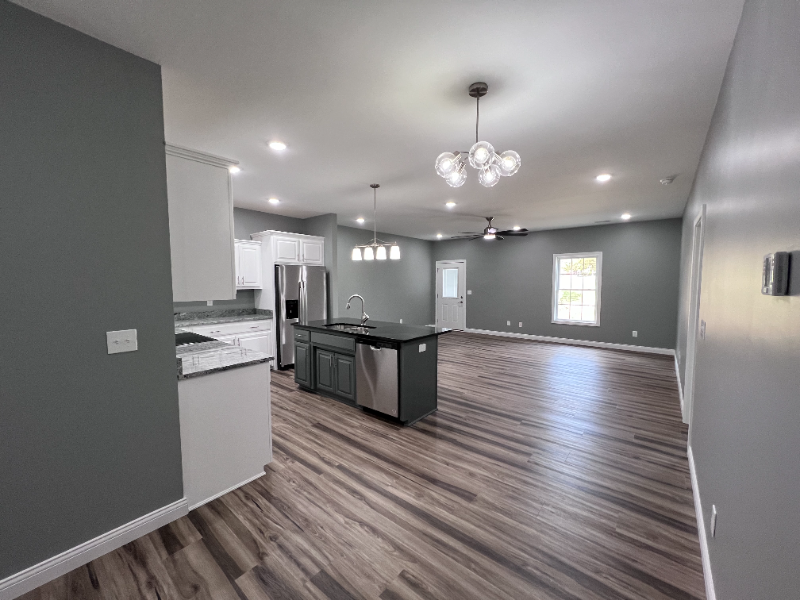 104 Twin Oaks Dr - Photo 3 of 15