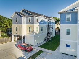 featured image of 144 W 5th St #B