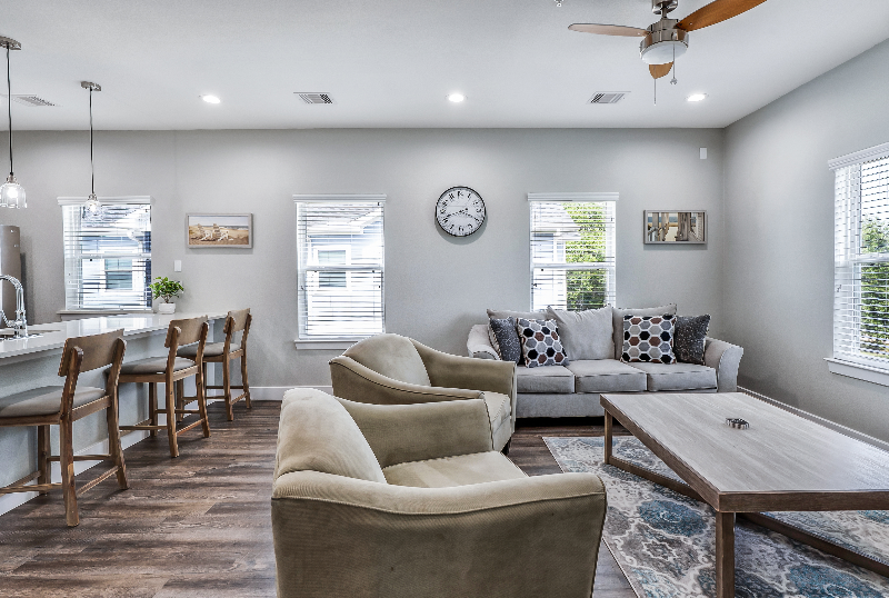 144 W 5th St #B - Photo 2 of 18