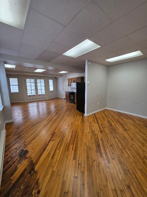 360 S State St #102 - Photo 5 of 9