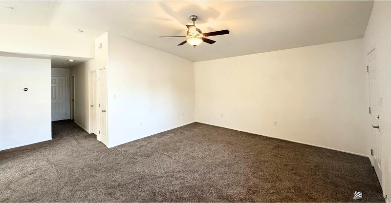 10486 S Typhoon Ave - Photo 6 of 8