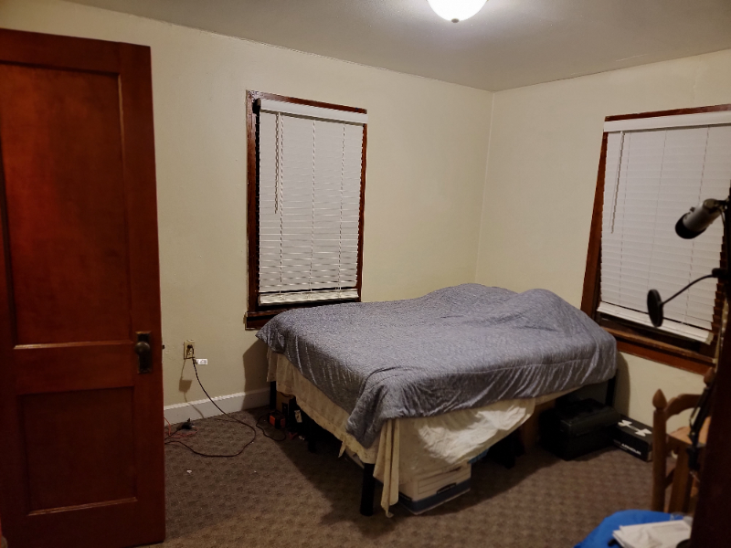 1019 E 8th St #1019 - Photo 5 of 12