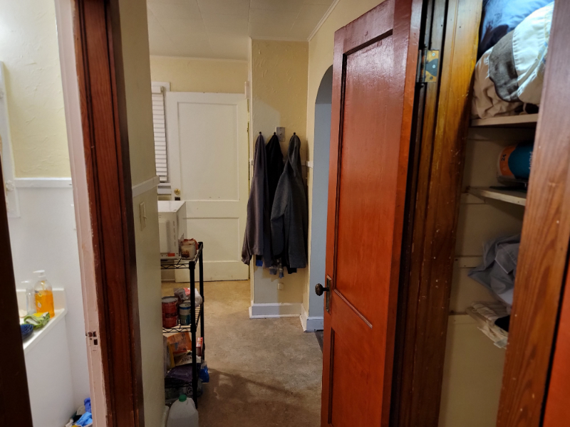 1019 E 8th St #1019 - Photo 6 of 12