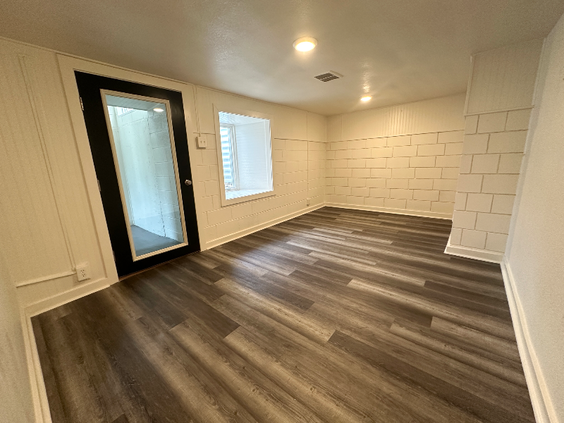 821 31st Ave - Photo 5 of 15