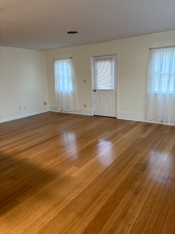 43859 Bardmore Way - Photo 3 of 11