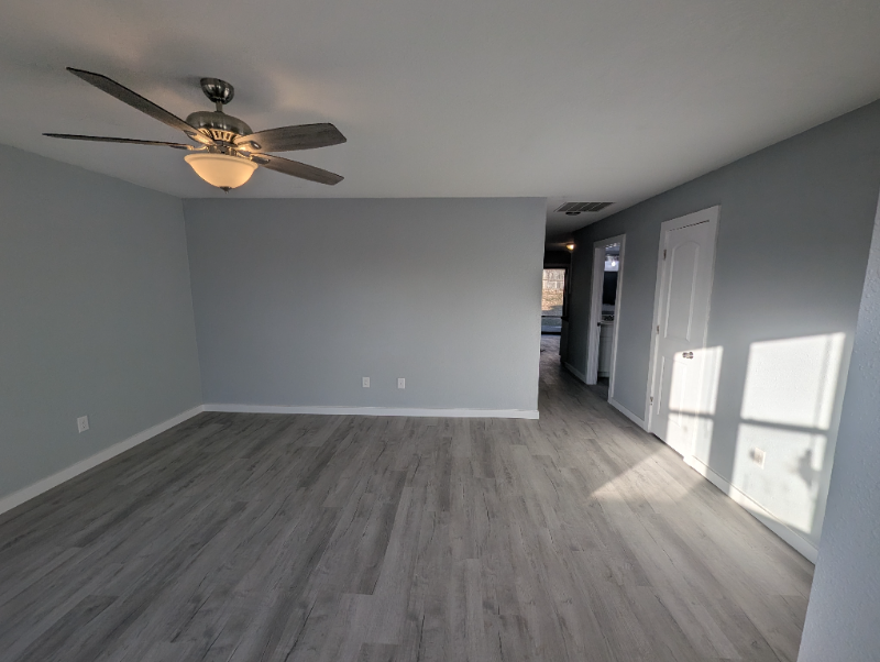 597 Se 110th Rd #2 - Photo 3 of 13