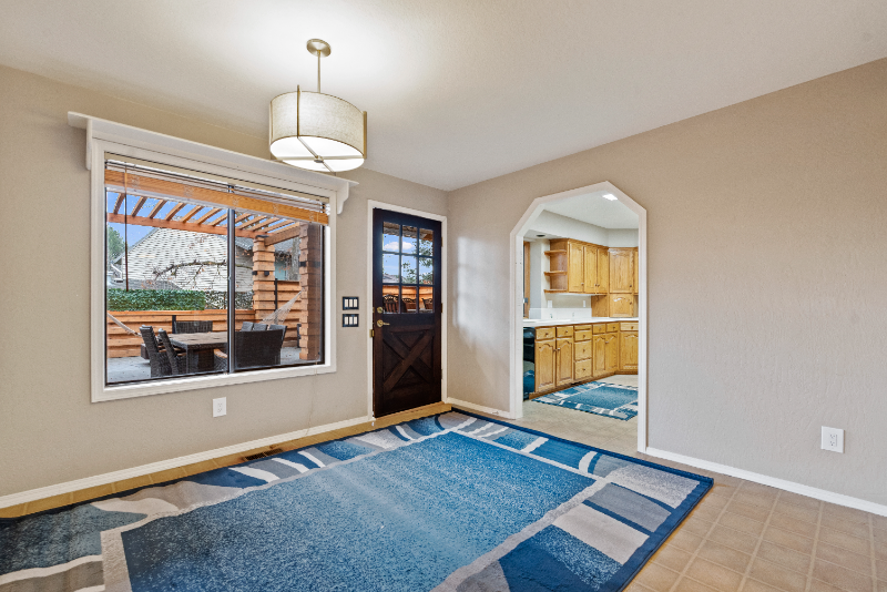 765 N Meaghan Pl - Photo 4 of 20