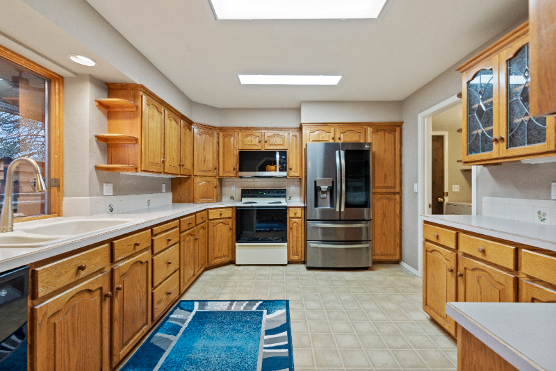 765 N Meaghan Pl - Photo 5 of 20