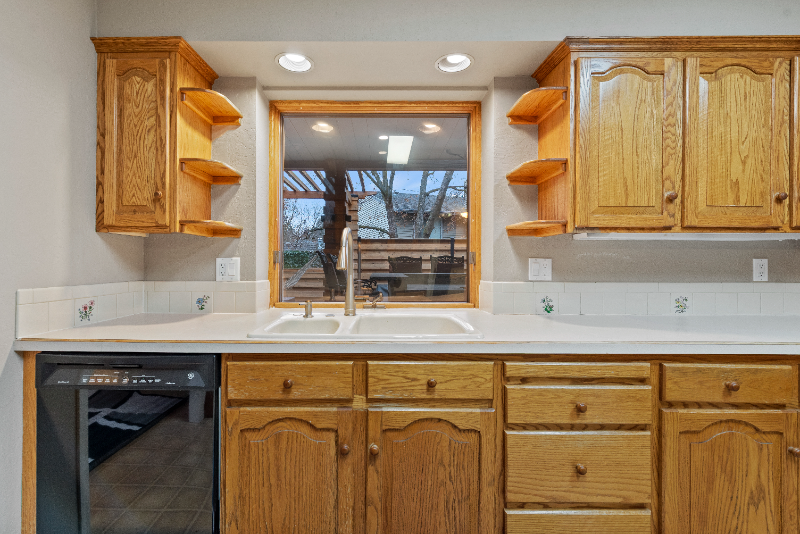 765 N Meaghan Pl - Photo 6 of 20