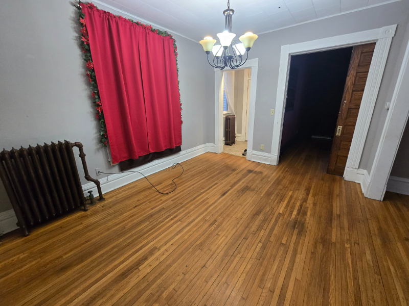 994 Reaney Ave - Photo 5 of 12