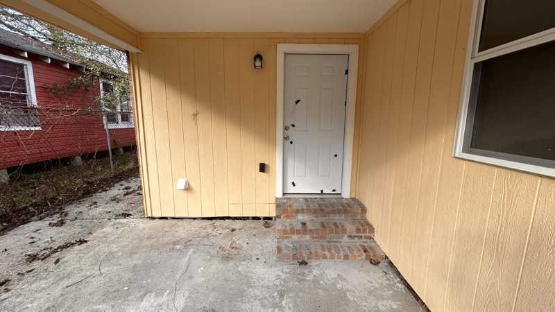 4114 Provost St - Photo 2 of 16