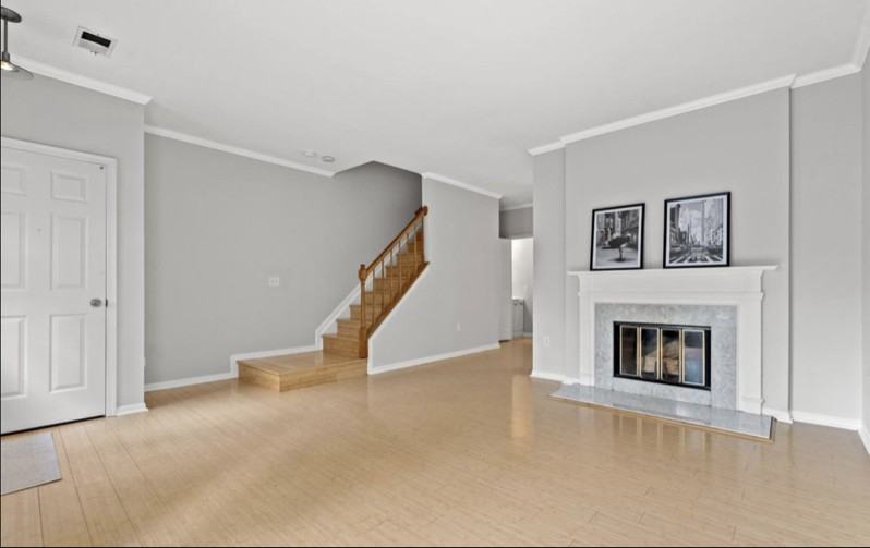 7136 Strawn Ct - Photo 2 of 19