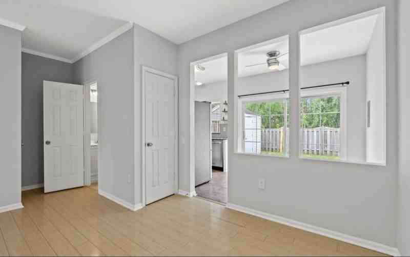 7136 Strawn Ct - Photo 6 of 19