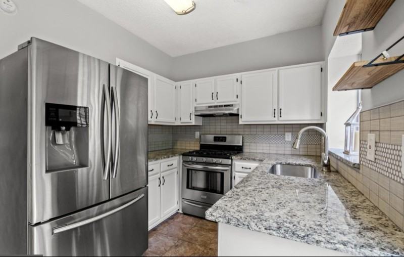 7136 Strawn Ct - Photo 7 of 19