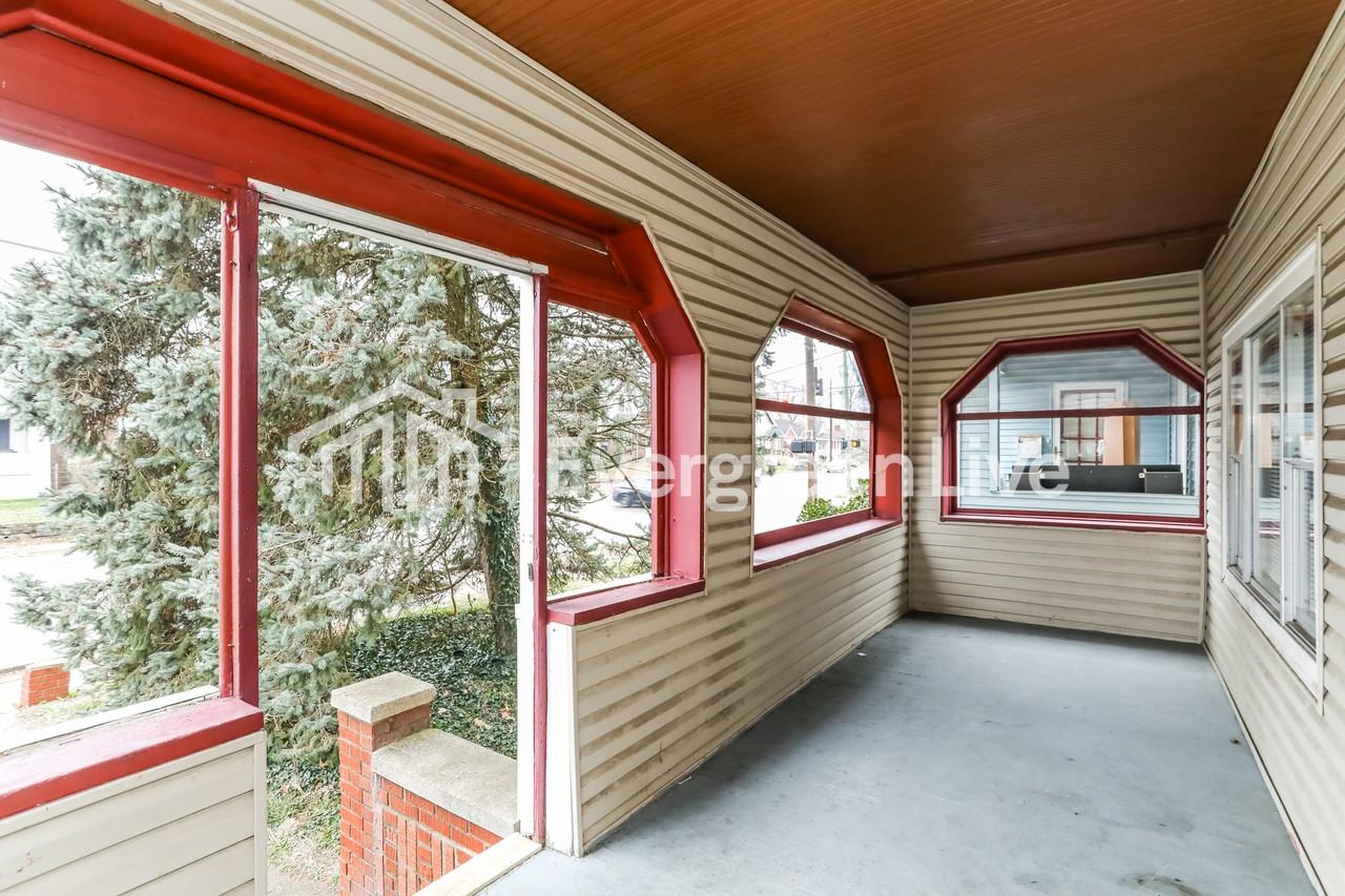 2004 Dale Rd - Photo 2 of 13