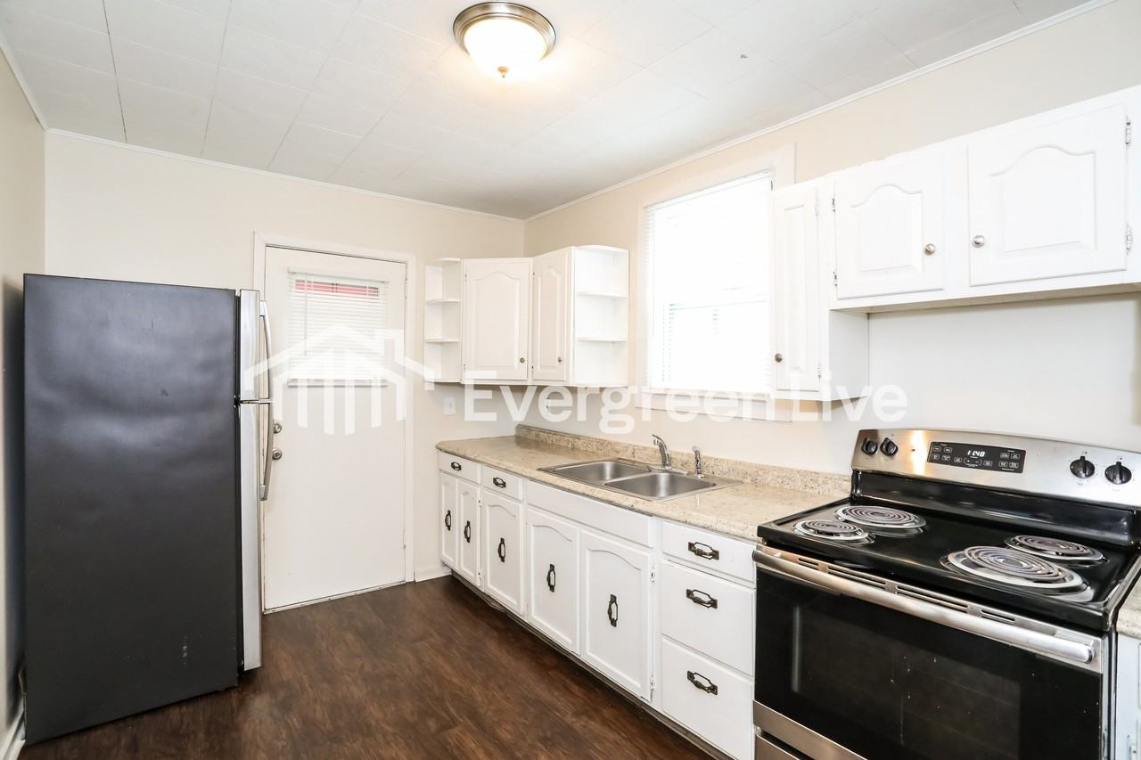 2004 Dale Rd - Photo 5 of 13