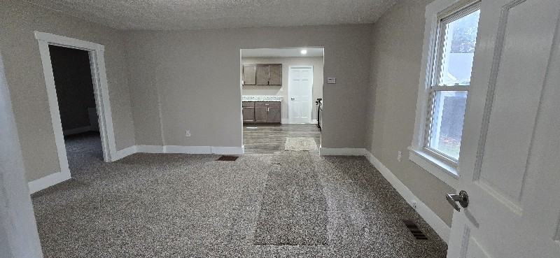 419 Clayton St - Photo 3 of 7