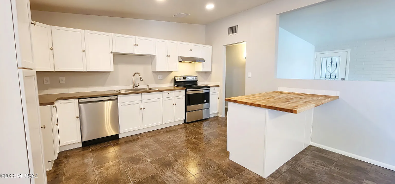 4355 E Glenn St - Photo 3 of 9