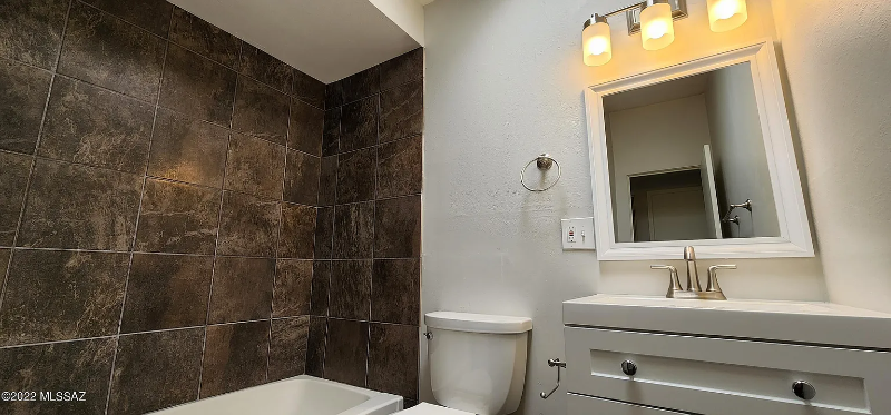 4355 E Glenn St - Photo 7 of 9