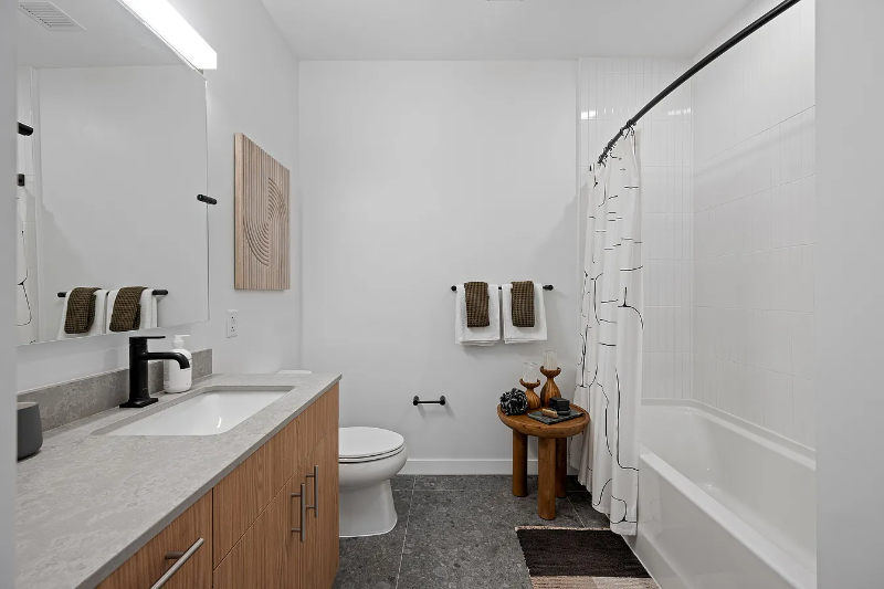 202 Mill Rd - Photo 6 of 8