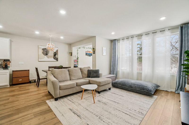 525 Addison Cir - Photo 7 of 32