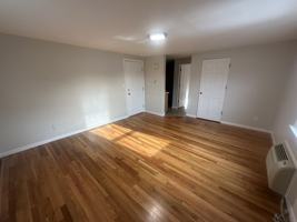 featured image of 997 Broadway