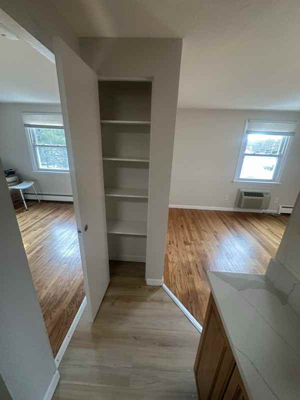 261 Plymouth St - Photo 5 of 7