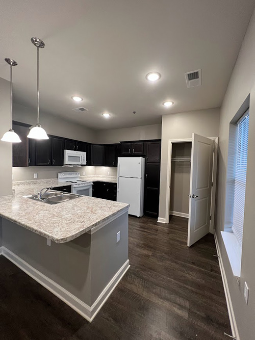 809 E Briggs Dr #503 - Photo 5 of 9