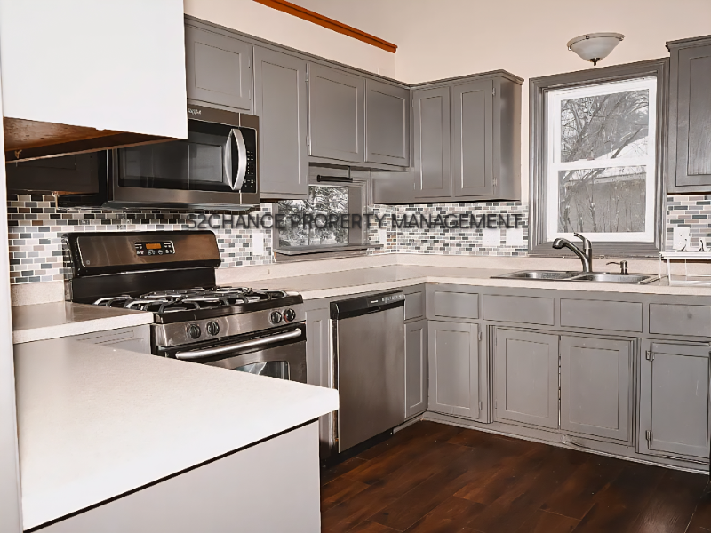 228 126th Ave Nw - Photo 5 of 12