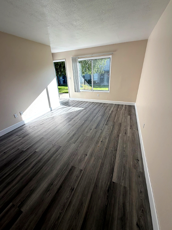 610 Silverwood Ave #B - Photo 2 of 29