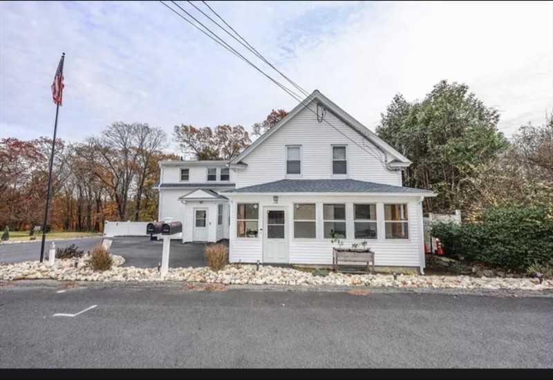 35 Honora Ave #A - Photo 2 of 18