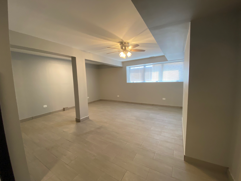 5700 S Wabash Ave #B - Photo 3 of 11