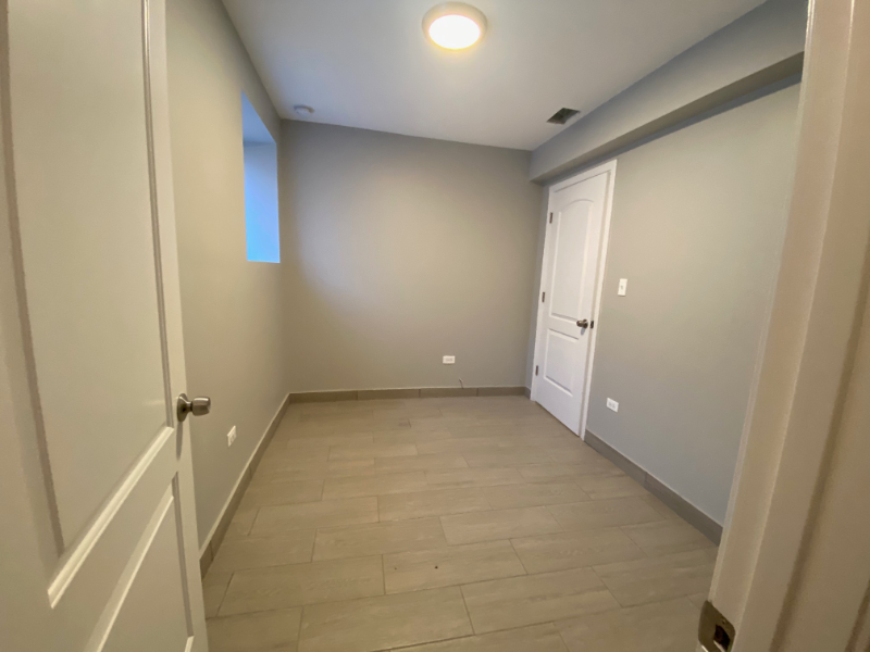 5700 S Wabash Ave #B - Photo 5 of 11